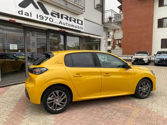 PEUGEOT 208 usata, con Airbag