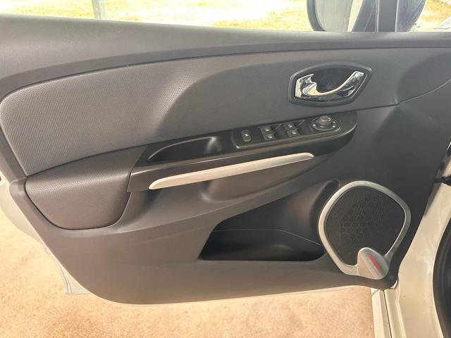 RENAULT Clio usata, con Autoradio digitale