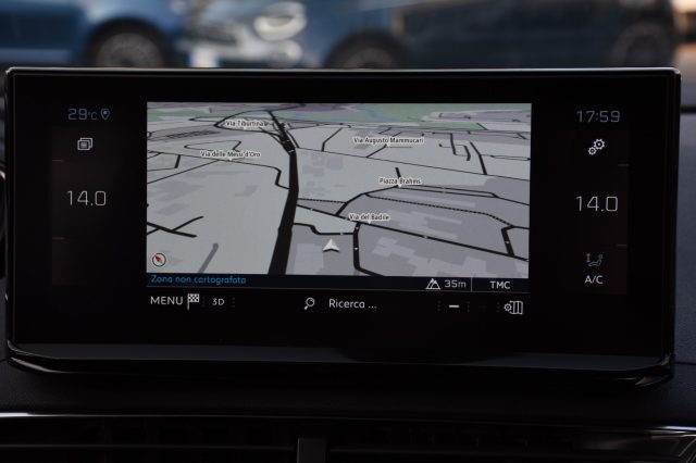 PEUGEOT 3008 usata, con Sedili sportivi