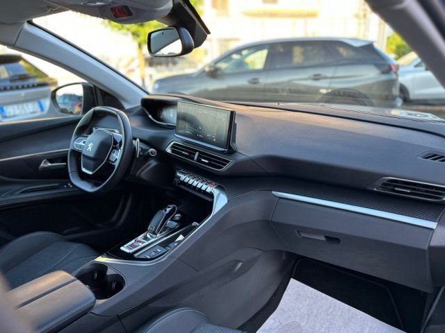 PEUGEOT 3008 usata, con Leve al volante