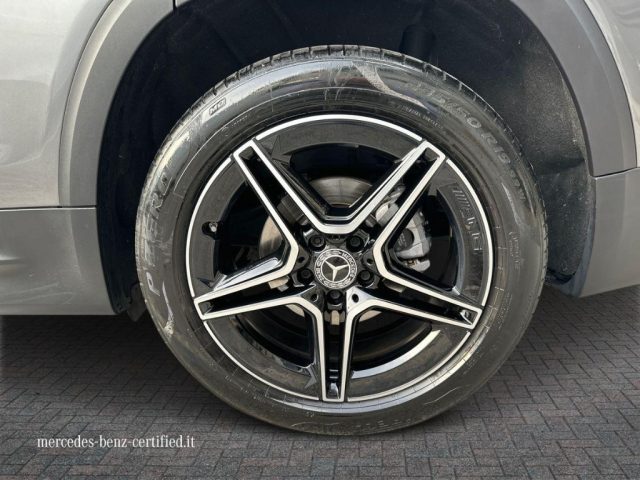 MERCEDES-BENZ GLB 200 usata, con Servosterzo