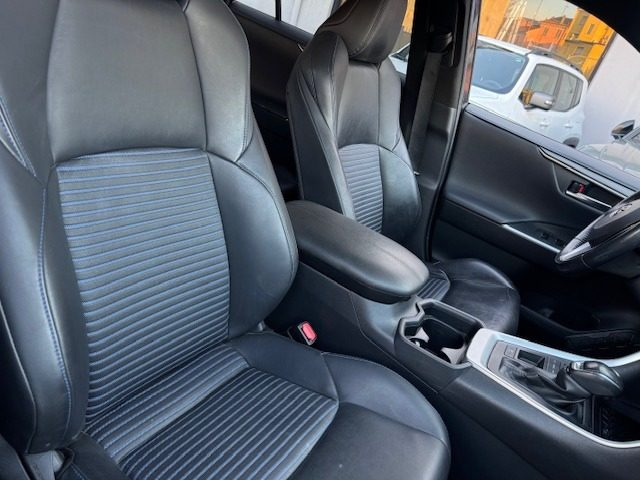 TOYOTA RAV 4 MY23 usata, con Chiusura centralizzata