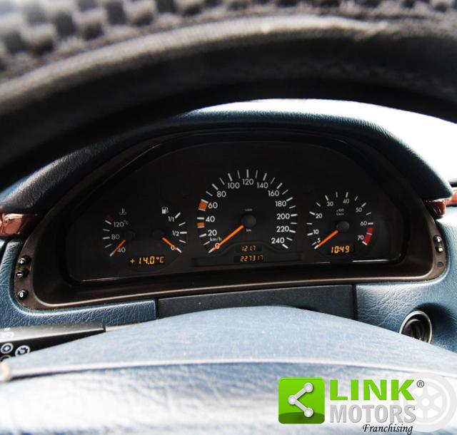 MERCEDES-BENZ E 200 usata, con Boardcomputer