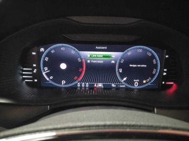 SKODA Kamiq usata, con Bracciolo