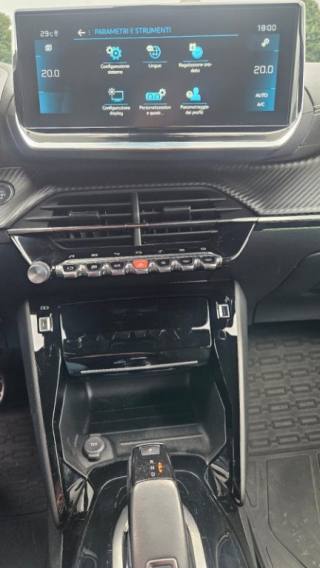 PEUGEOT 2008 usata, con Bracciolo