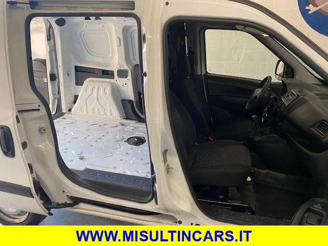 OPEL Combo usata, con Servosterzo