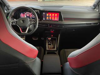 VOLKSWAGEN Golf usata, con Autoradio