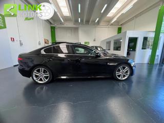 JAGUAR XE usata, con Autoradio