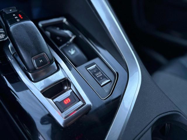 PEUGEOT 3008 usata, con Lettore CD