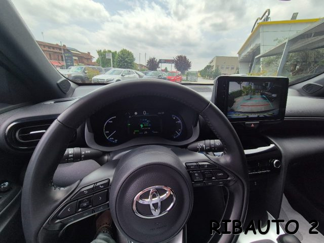 TOYOTA Yaris Cross usata, con Autoradio