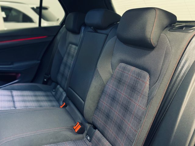 VOLKSWAGEN Golf usata, con Bluetooth