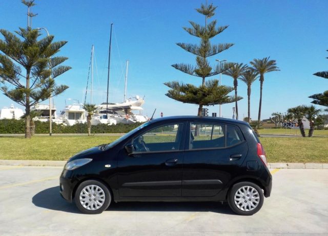HYUNDAI i10 usata 21