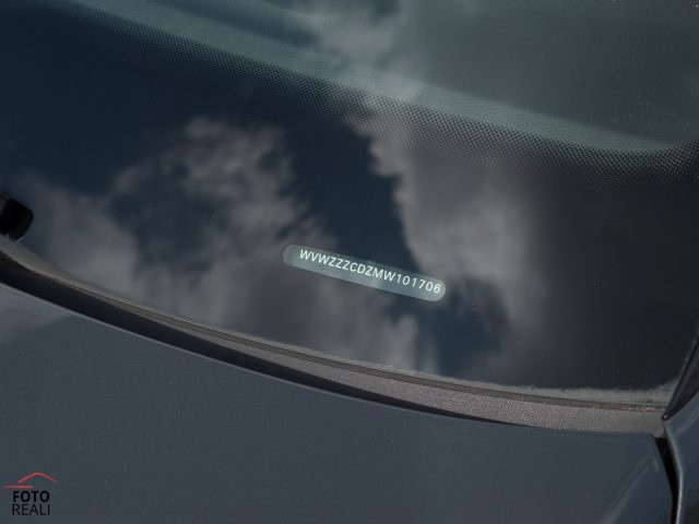 VOLKSWAGEN Golf usata, con Specchietti laterali elettrici