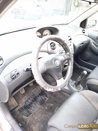 TOYOTA Yaris usata 16