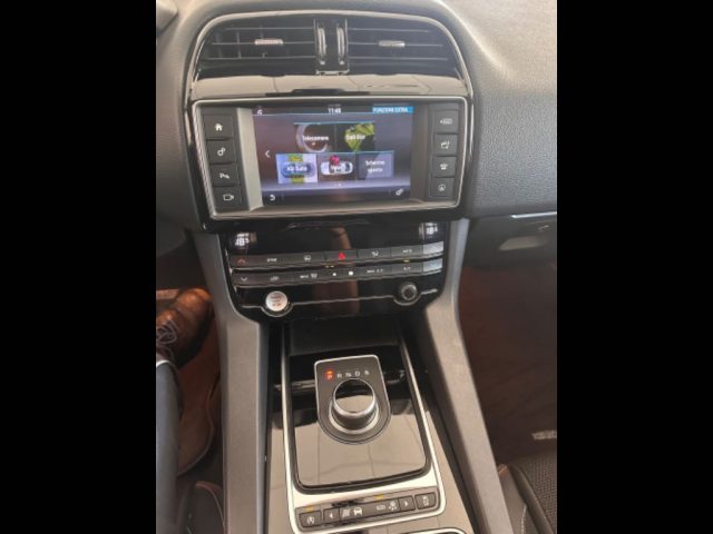 JAGUAR F-Pace usata, con Fendinebbia