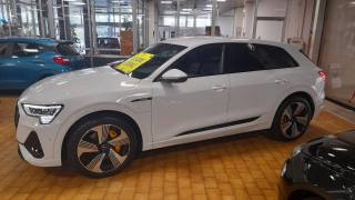 AUDI e-tron usata, con Airbag Passeggero