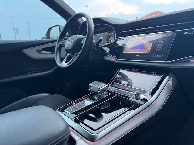 AUDI Q8 usata, con Controllo automatico clima