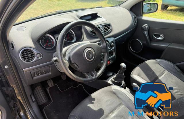 RENAULT Clio usata, con Autoradio