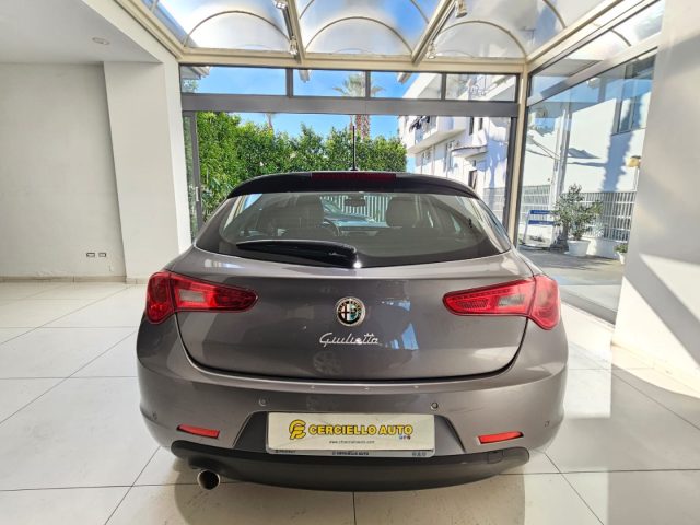 ALFA ROMEO Giulietta usata, con Autoradio