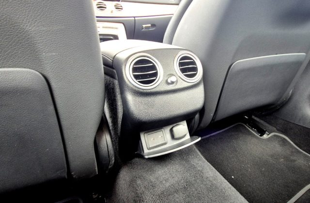 MERCEDES-BENZ E 220 usata, con Portellone posteriore elettrico