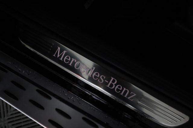 MERCEDES-BENZ GLC 220 usata 16