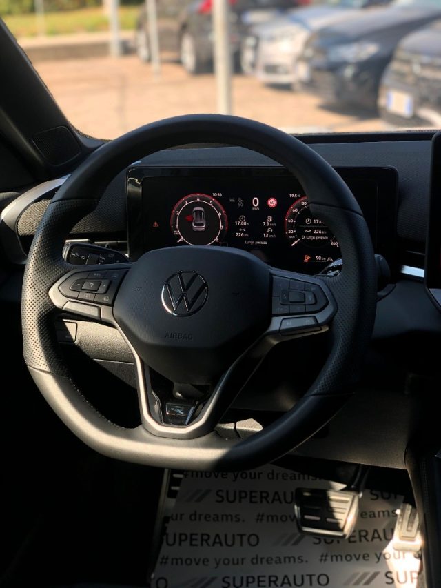 VOLKSWAGEN T-Roc usata, con Sospensioni sportive