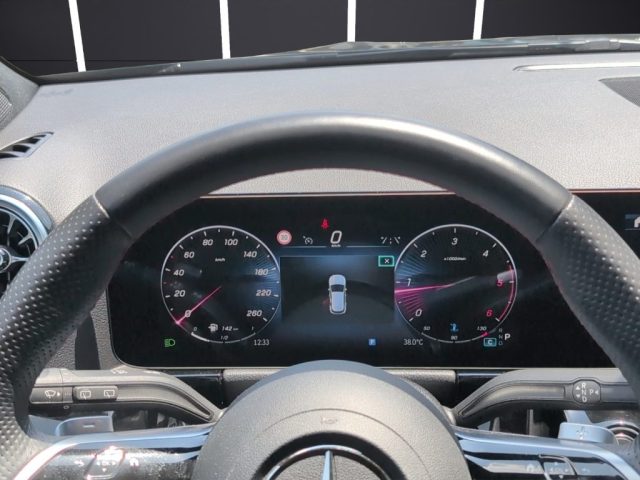MERCEDES-BENZ GLA 200 usata, con Sistema di navigazione