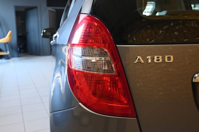MERCEDES-BENZ A 180 usata 16