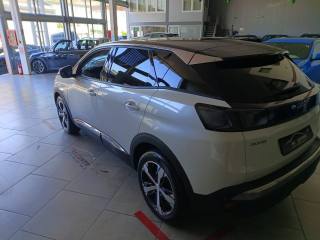 PEUGEOT 3008 usata, con Autoradio