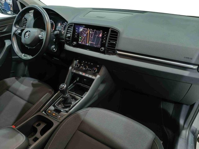 SKODA Karoq usata, con Fendinebbia