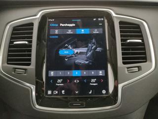 VOLVO XC90 usata, con USB