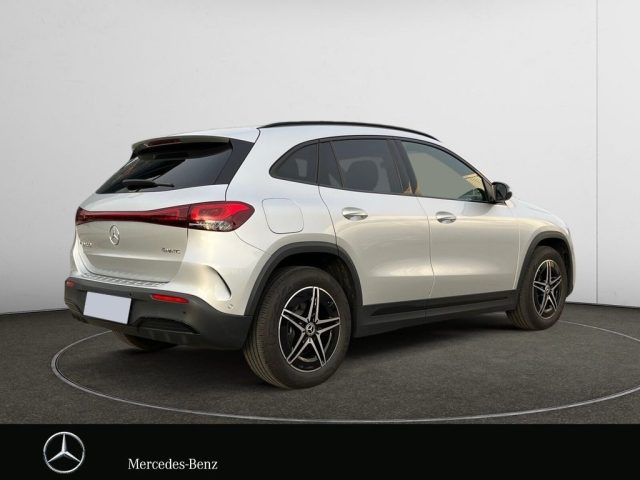 MERCEDES-BENZ EQA usata, con Autoradio