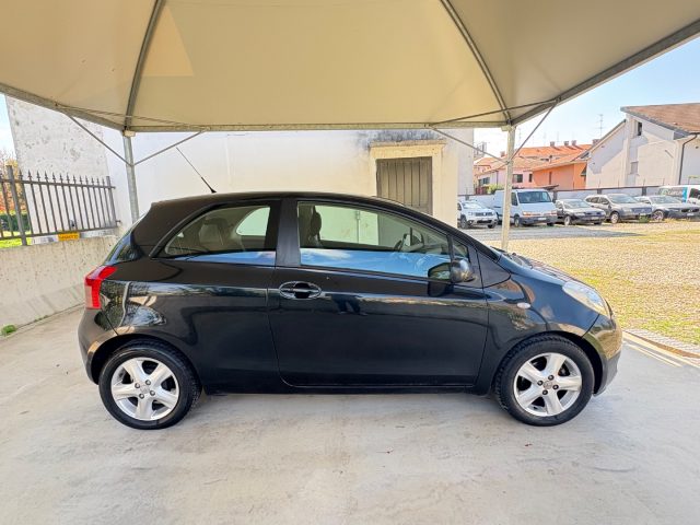 TOYOTA Yaris usata, con Boardcomputer