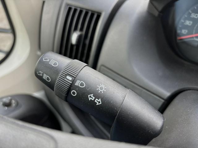 PEUGEOT Boxer usata, con Volante multifunzione