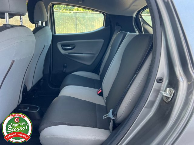 LANCIA Ypsilon usata, con ESP