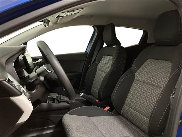 RENAULT Clio usata, con Volante in pelle