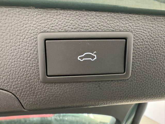 VOLKSWAGEN Passat usata, con ESP