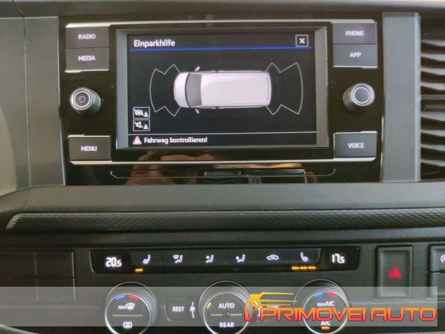 VOLKSWAGEN Caravelle usata, con Autoradio