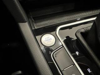 VOLKSWAGEN Passat Variant usata, con Isofix