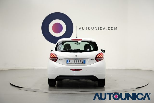 PEUGEOT 208 usata, con Touch screen