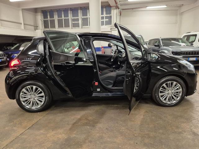 PEUGEOT 208 usata, con Alzacristalli elettrici