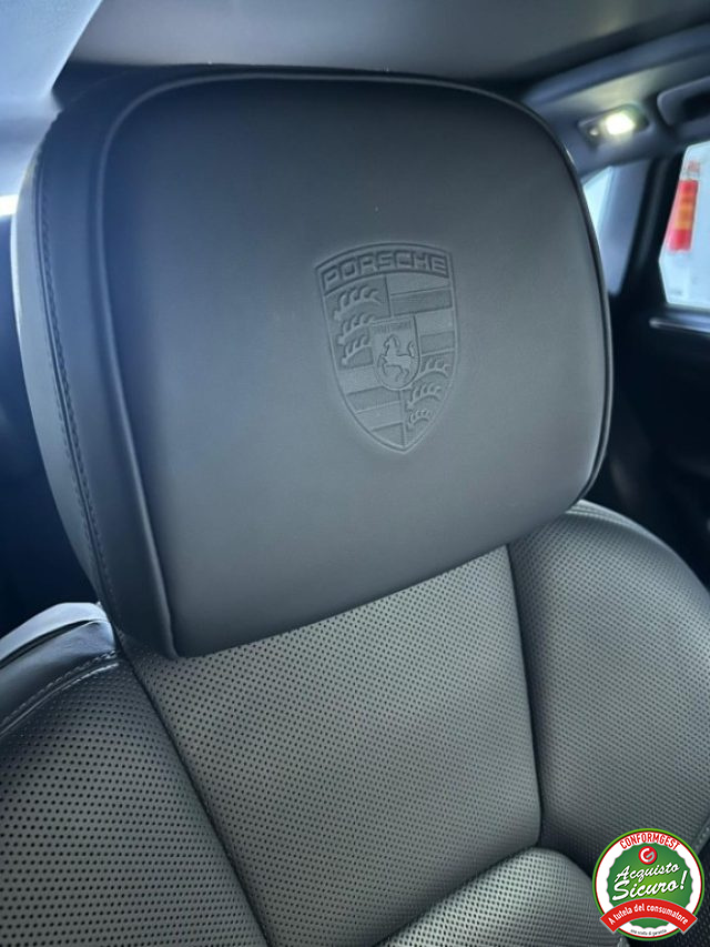 PORSCHE Macan usata, con Interni in pelle