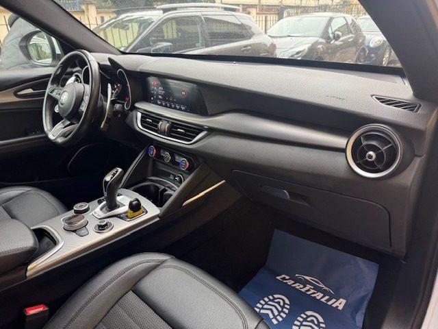 ALFA ROMEO Stelvio usata, con Controllo automatico clima