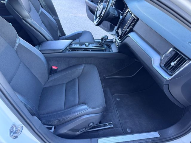 VOLVO V60 usata, con USB