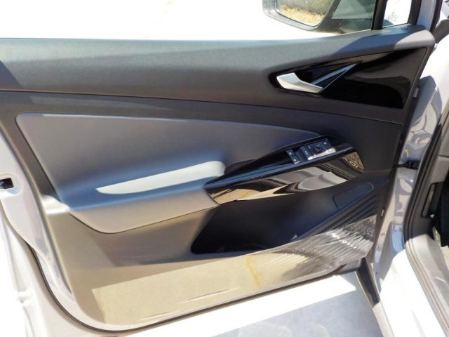 VOLKSWAGEN ID.4 usata, con Climatizzatore automatico, 2 zone