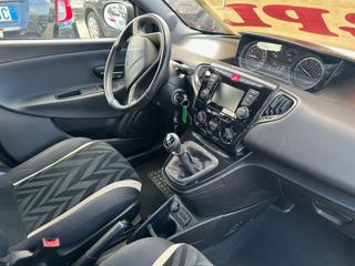 LANCIA Ypsilon usata 22