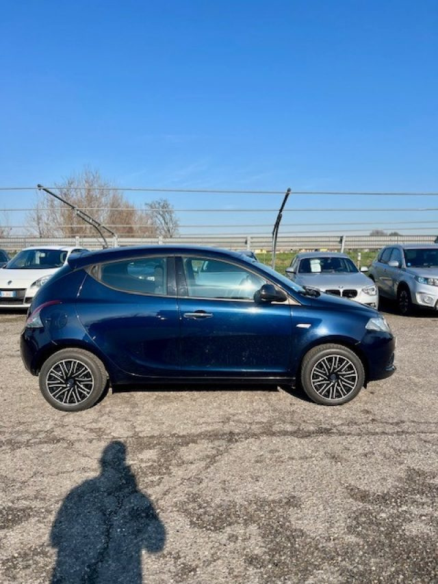 LANCIA Ypsilon usata, con Chiusura centralizzata