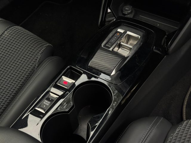 PEUGEOT 2008 usata, con Interni in pelle