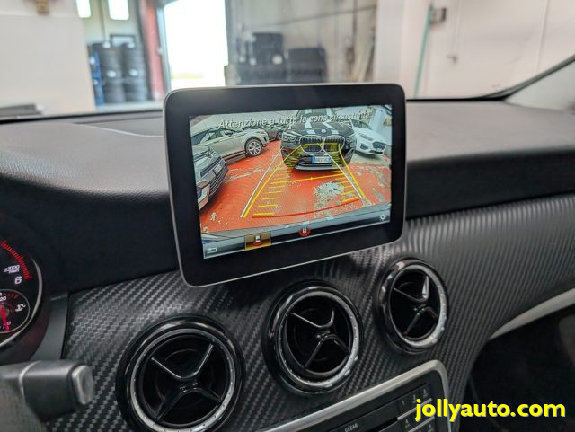 MERCEDES-BENZ GLA 220 usata, con MP3