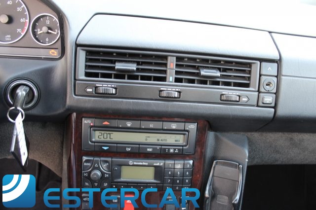 MERCEDES-BENZ SL 320 usata, con Luce d